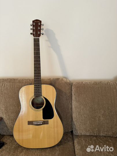 Акустическая гитара