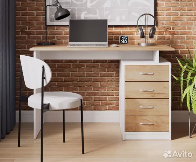 Стол компьютерный с ящиками