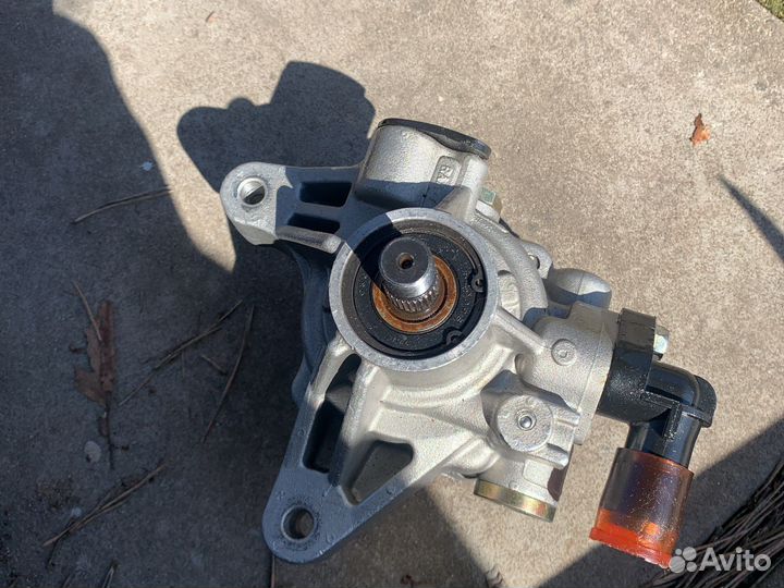 Насос гур новый Honda Accord
