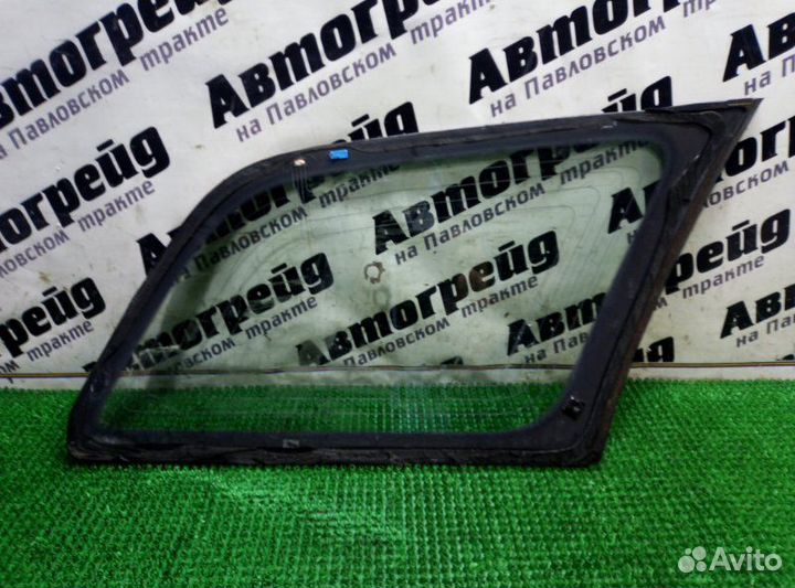 Стекло кузова заднее левое Toyota Caldina AT211