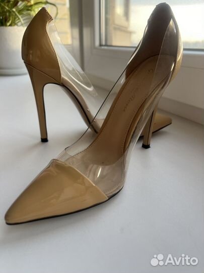 Туфли женские 35 размер бежевые