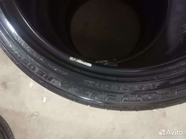 Bridgestone Potenza RE 050A l 245/40 R19 94W