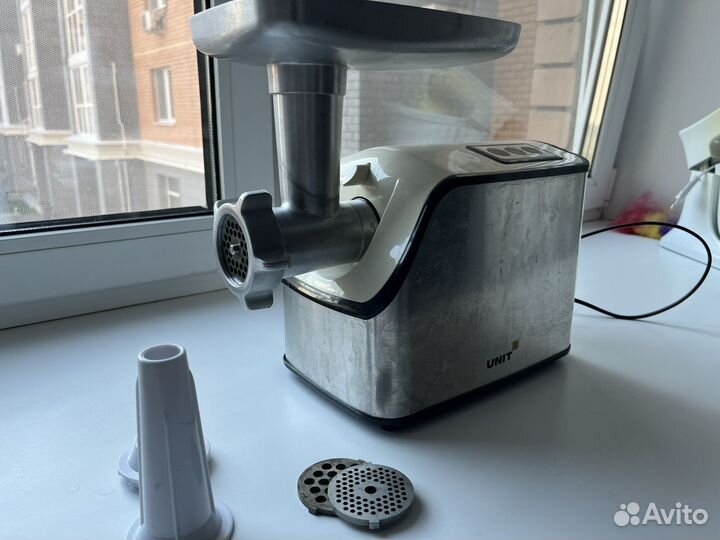 Электромясорубка