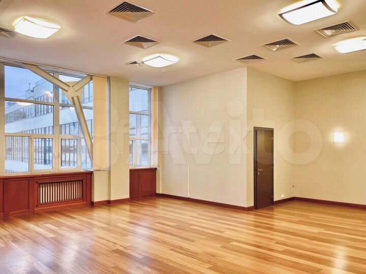 Сдам офисное помещение, 885 м²