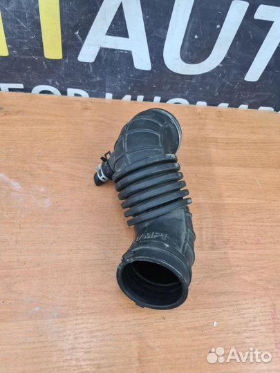 Патрубок воздушного фильтра Kia Ceed универсал