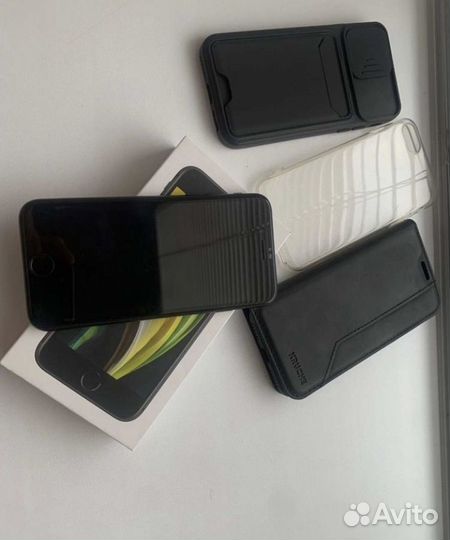 iPhone SE (2020), 128 ГБ