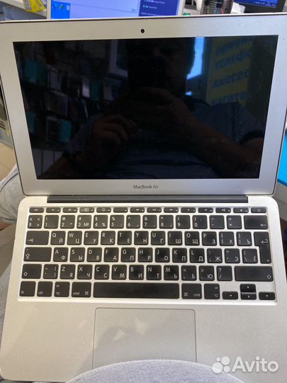 Apple MacBook Air 11 2010