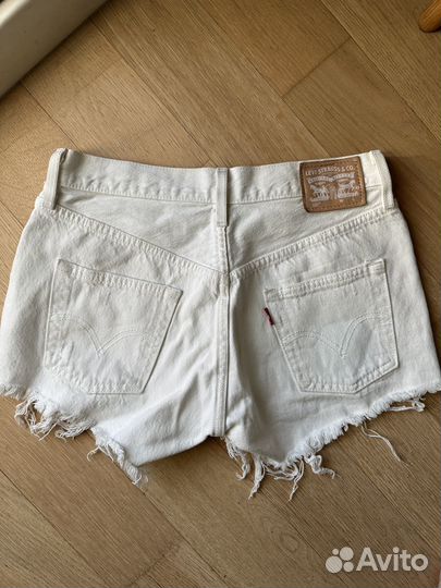 Джинсовые шорты levis