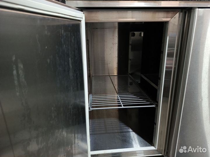 Холодильный стол для пиццы