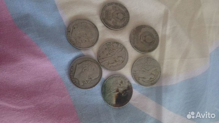 Продам монеты 7 штук