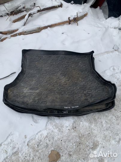 Коврик багажника Лада калина