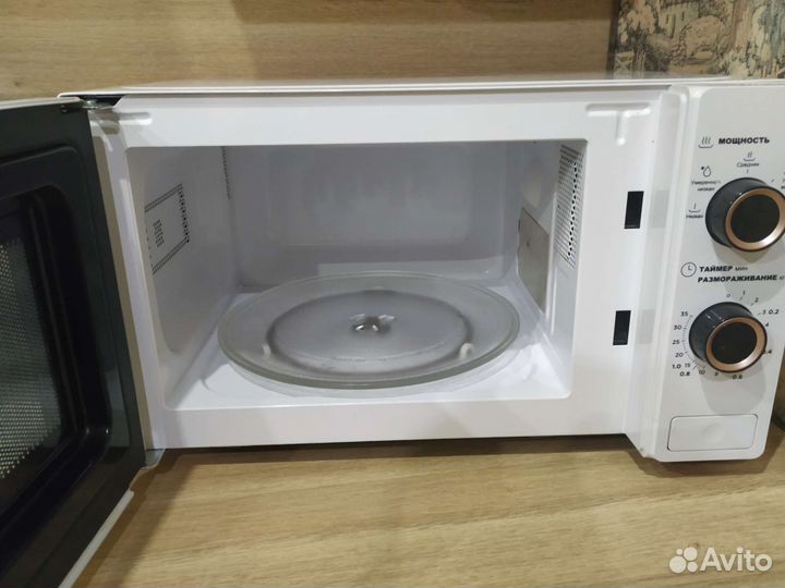 Микроволновая печь Midea