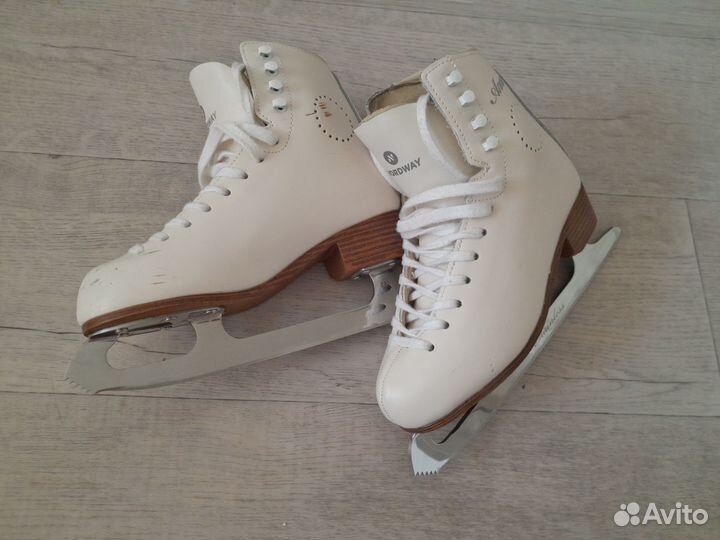 Коньки для фигурного катания