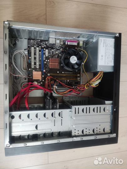 Компьютер Core 2 Duo E7400 2.8G/озу 3Gb/HDD 200Gb