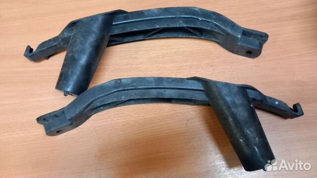 Volkswagen Jetta 5 2005-11 кронштейн крепление фар