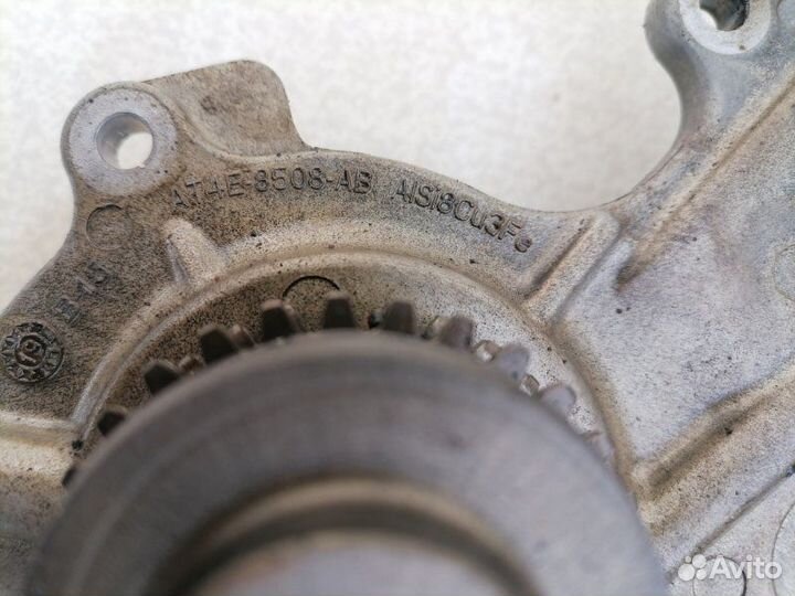 Помпа Ford Explorer 3.5L dohc VCT 2012