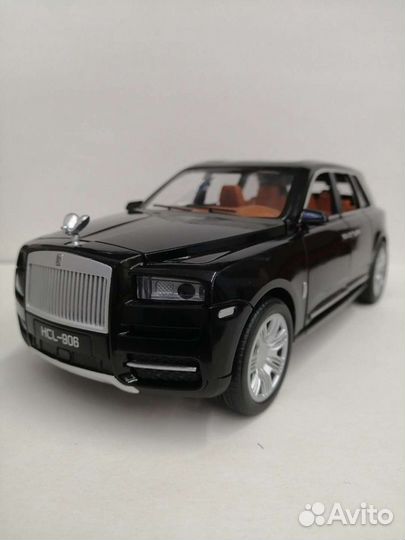 Модель машины Rolls Royce Cullinan