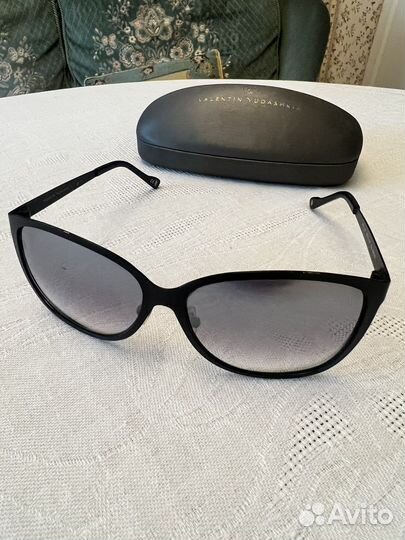 Очки солнцезащитные