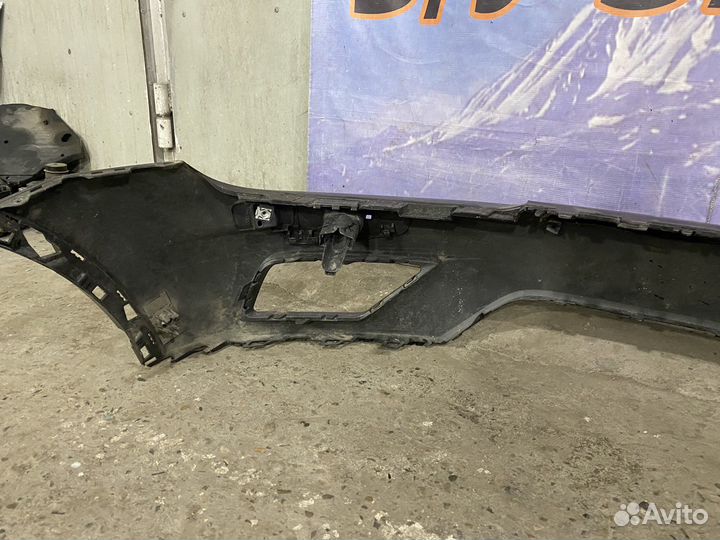 Volkswagen Tiguan бампер передний