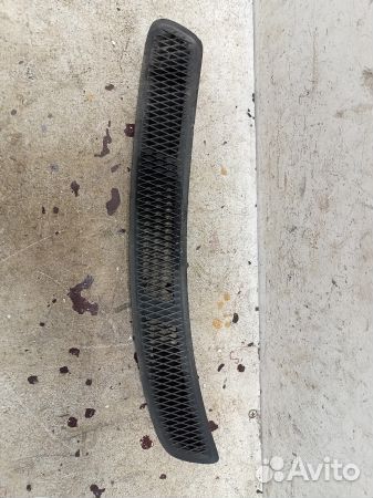 Накладка переднего крыла левого