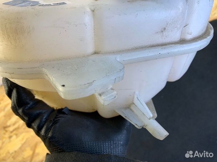 Бачок расширительный Audi A6 C6 2009