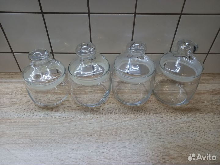 Банки стеклянные с крышками средние бу