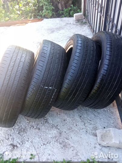 Bridgestone Dueler H/T 215/60 R17 и 215/60 R17