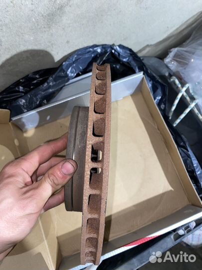 Диски тормозные передние JZX 90