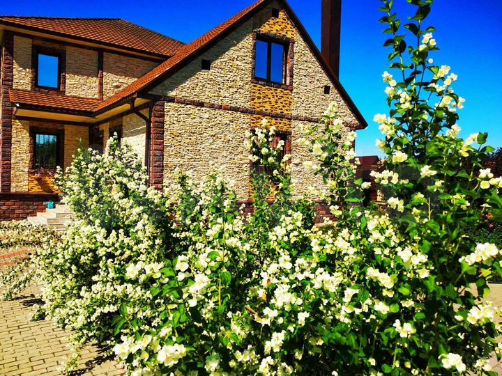 Коттедж 320 м² на участке 23 сот.