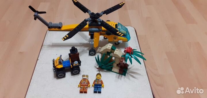 Lego 60158, 60150, 70823