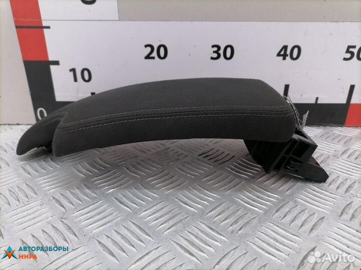 Подлокотник Renault Megane 2 рест. 2009