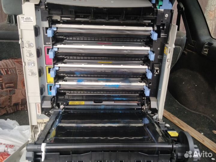 Принтер HP Color LaserJet 5550n
