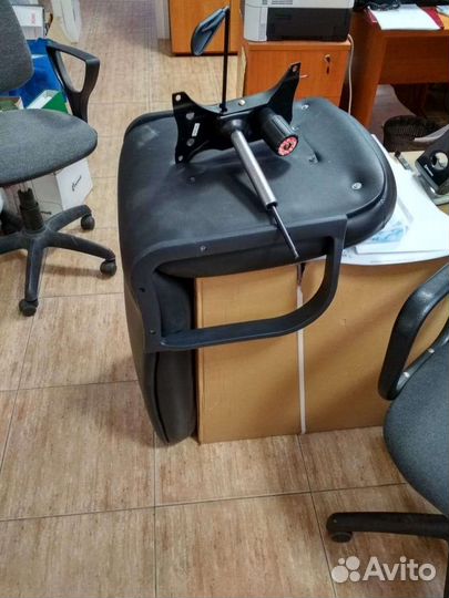 Ремонт компьютерных и парикмахерских кресел