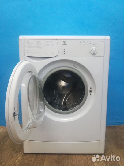 Стиральная машина Indesit