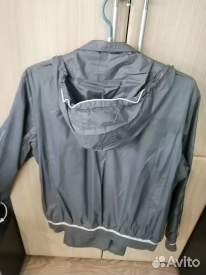 Женский спортивный костюм