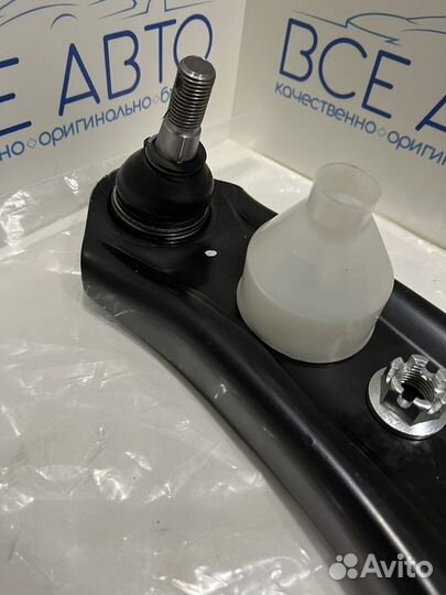 Рычаг передний левый Suzuki