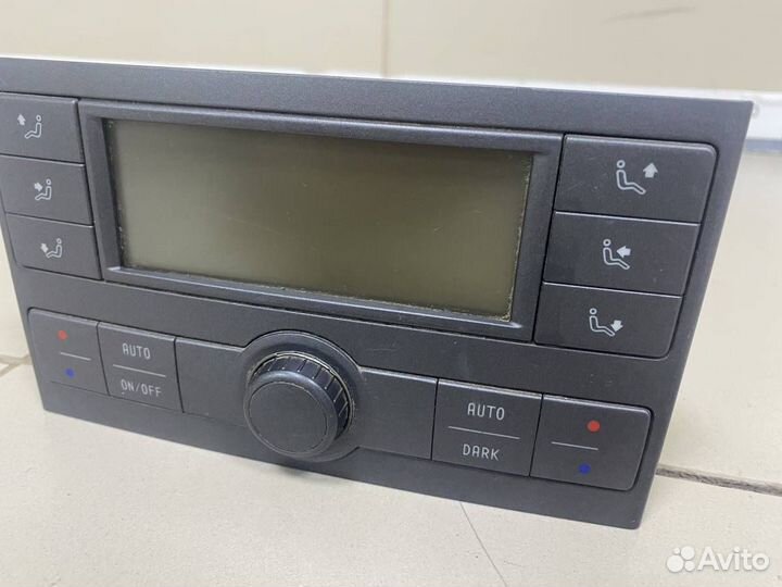 Блок управления климатической установкой Volkswagen Phaeton 2002