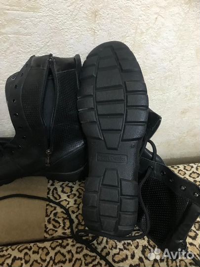 Продам берцы