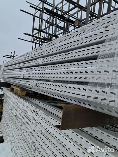 Стеллажи бу 4,5м. Микрон