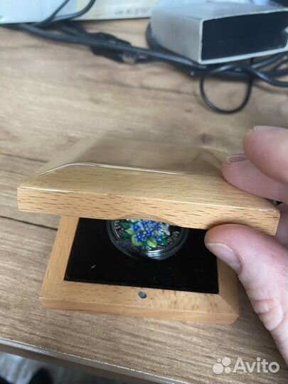 Монета цветы серебро