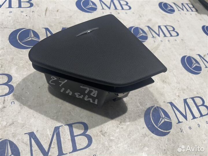 Пепельница задняя левая Mercedes-Benz Cls-Class