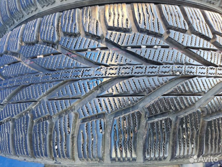 Nokian Tyres Hakkapeliitta R2 SUV 225/60 R17