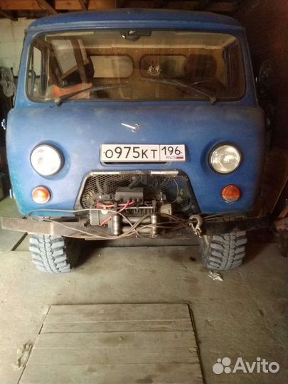УАЗ 3303 бортовой, 1998