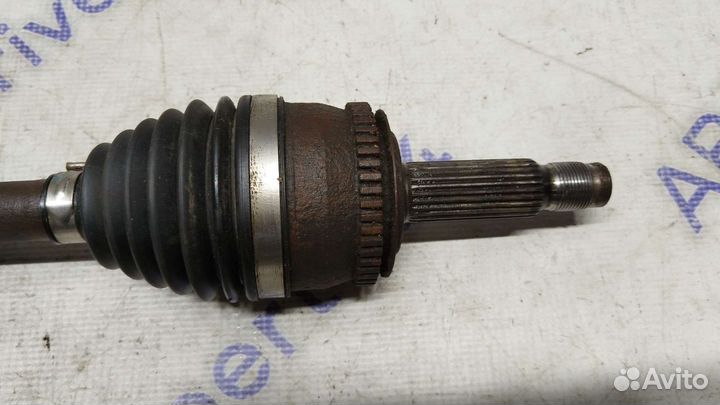 Привод правый Kia Rio 2 JB