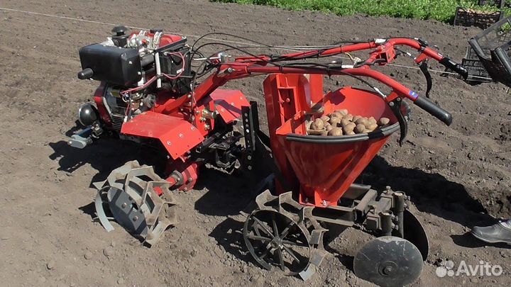 Картофелесажалка на мотоблок и минитрактор