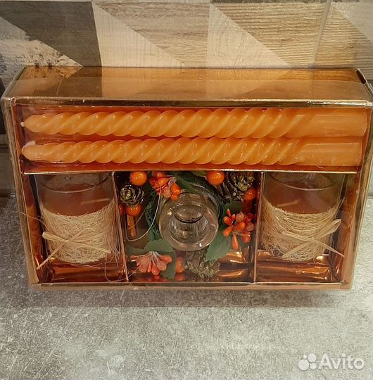 Новогодний подарок, набор свечей с подсвечником