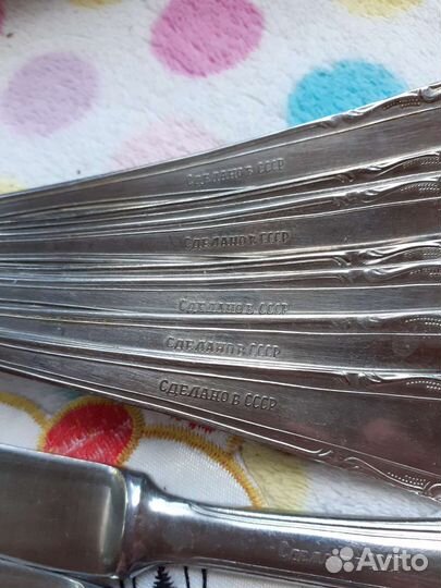 Ложки столовые, ножи, с надписью сделано СССР