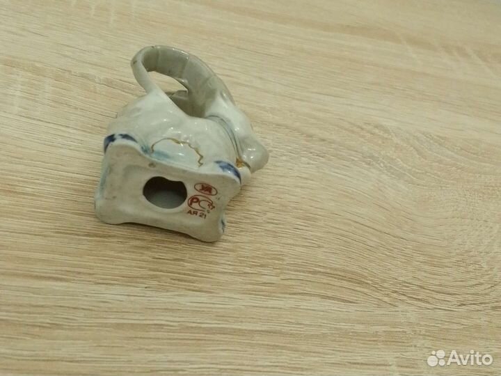 Козерог фарфоровая статуэтка