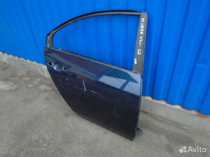 Nissan 82100-AV630 Дверь задняя правая