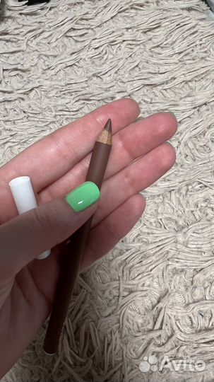 Карандаш доч губ shik garda